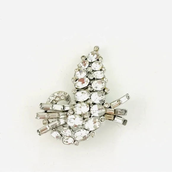 Vintage Sparkly Crystal Brooch - Picture 1 of 9
